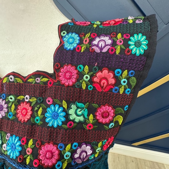 Traditional Mexican Dress - Picture 5 of 6